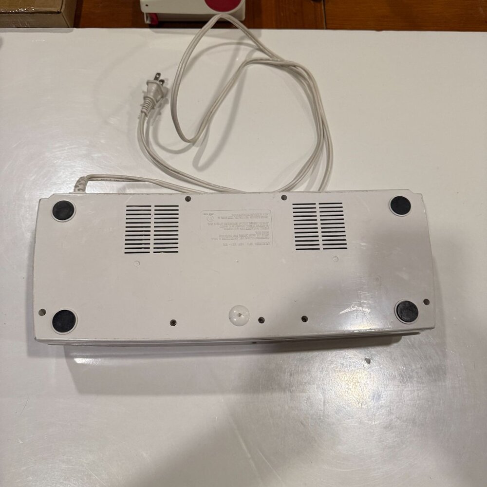 Black & Decker FreshGuard Vacuum Sealer Tested - Picture 3 of 3